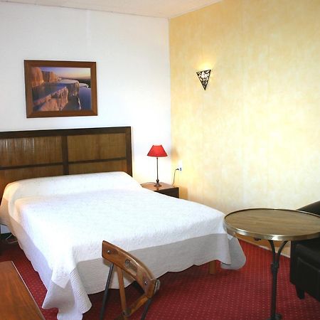 Hotel Le Ponant Pradelles Zewnętrze zdjęcie