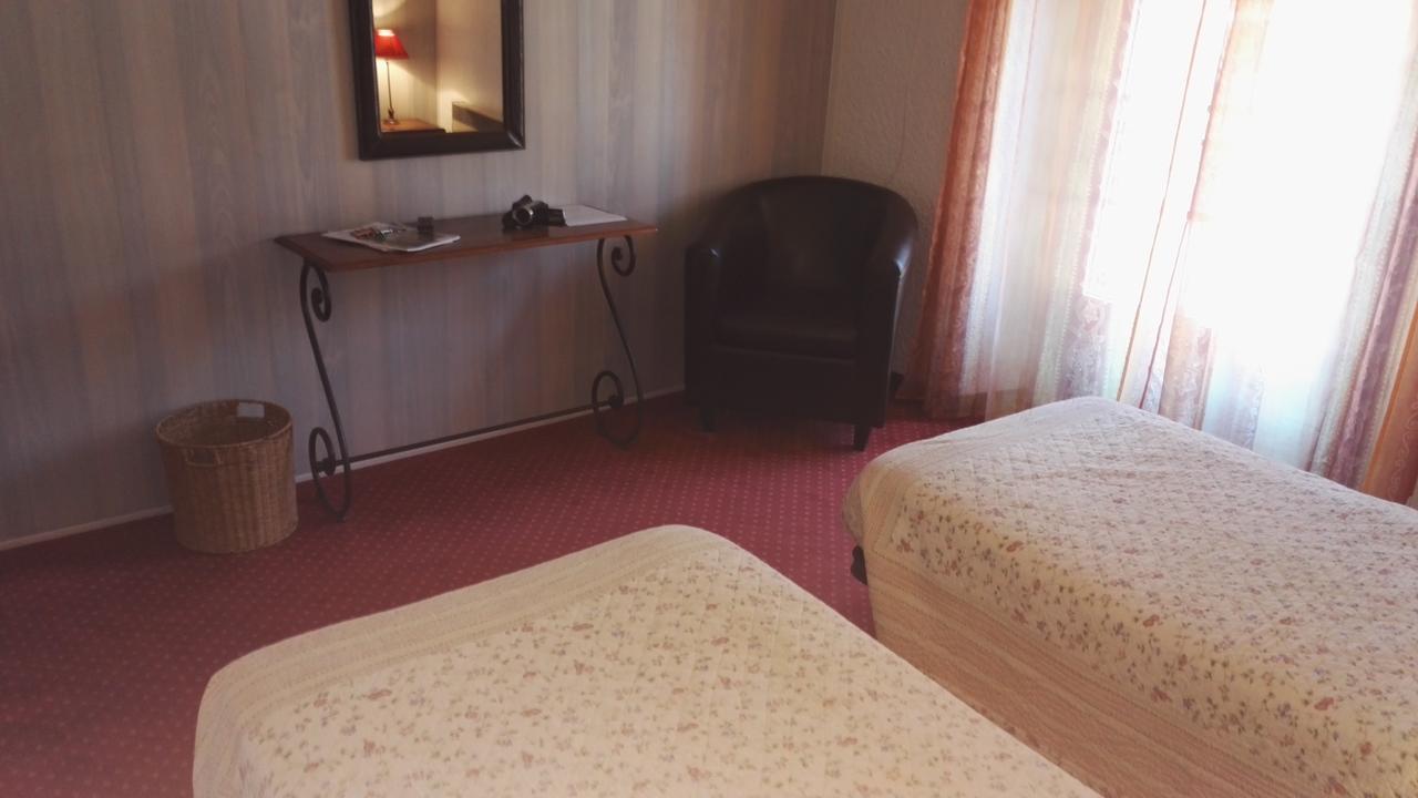 Hotel Le Ponant Pradelles Zewnętrze zdjęcie